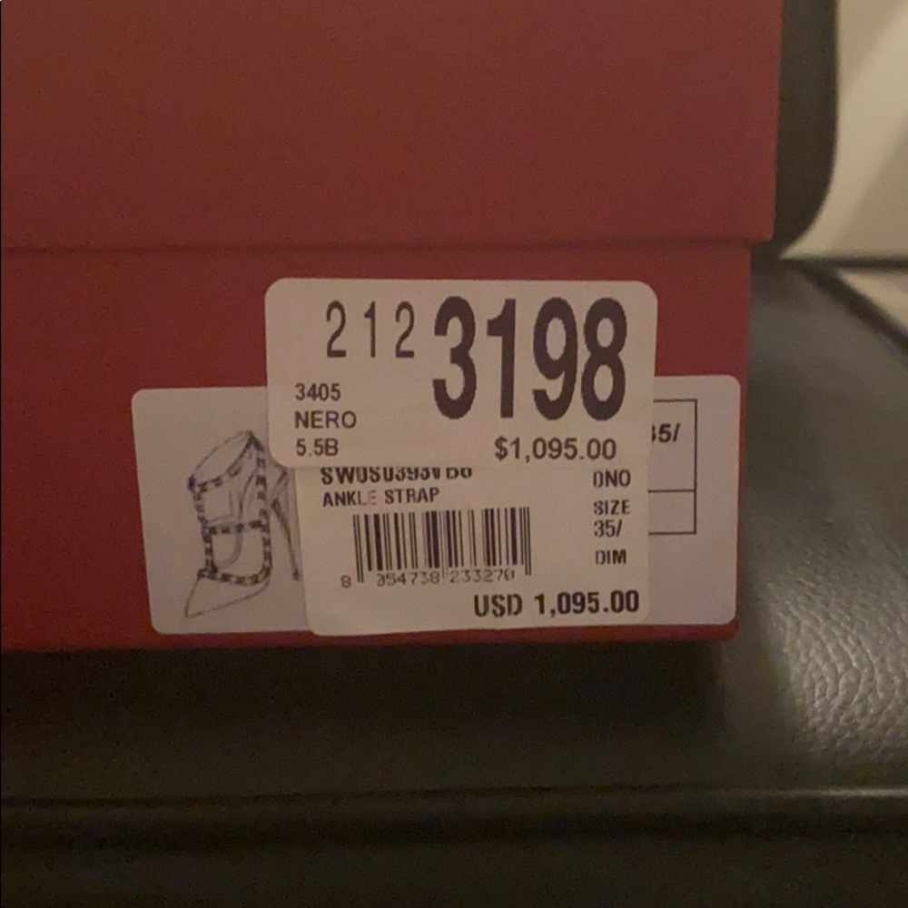 High heels - Picture 3 of 5